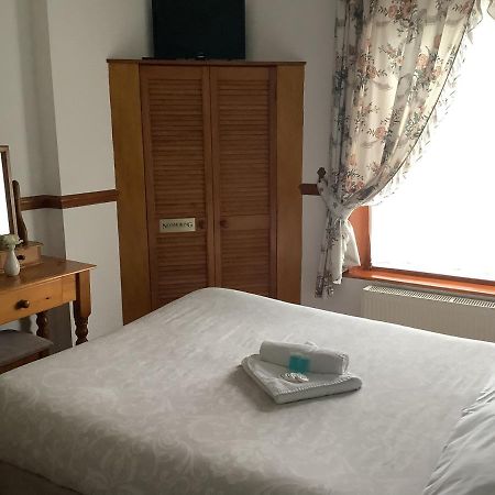 Dover'S Restover Guest House Экстерьер фото