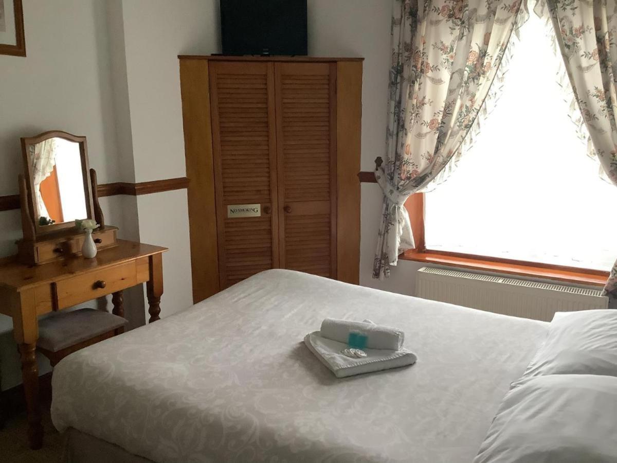 Dover'S Restover Guest House Экстерьер фото