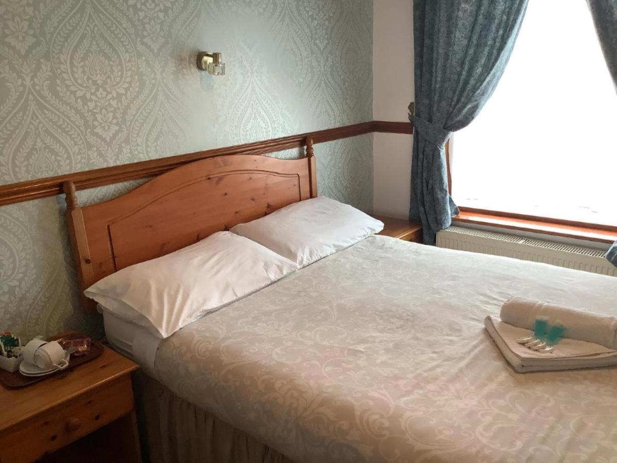 Dover'S Restover Guest House Экстерьер фото